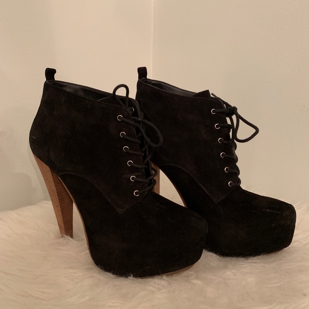 ALDO PLATFORMS BLACK SUEDE - PERFECT FOR HALLOWEEN